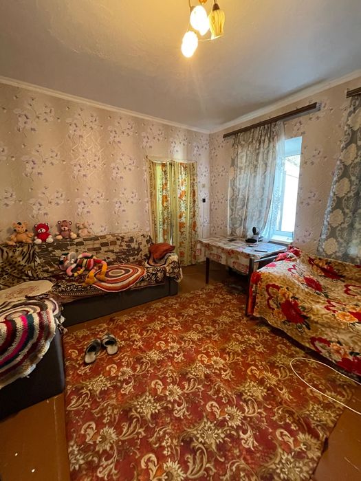 Продам дом возле центрального рынка