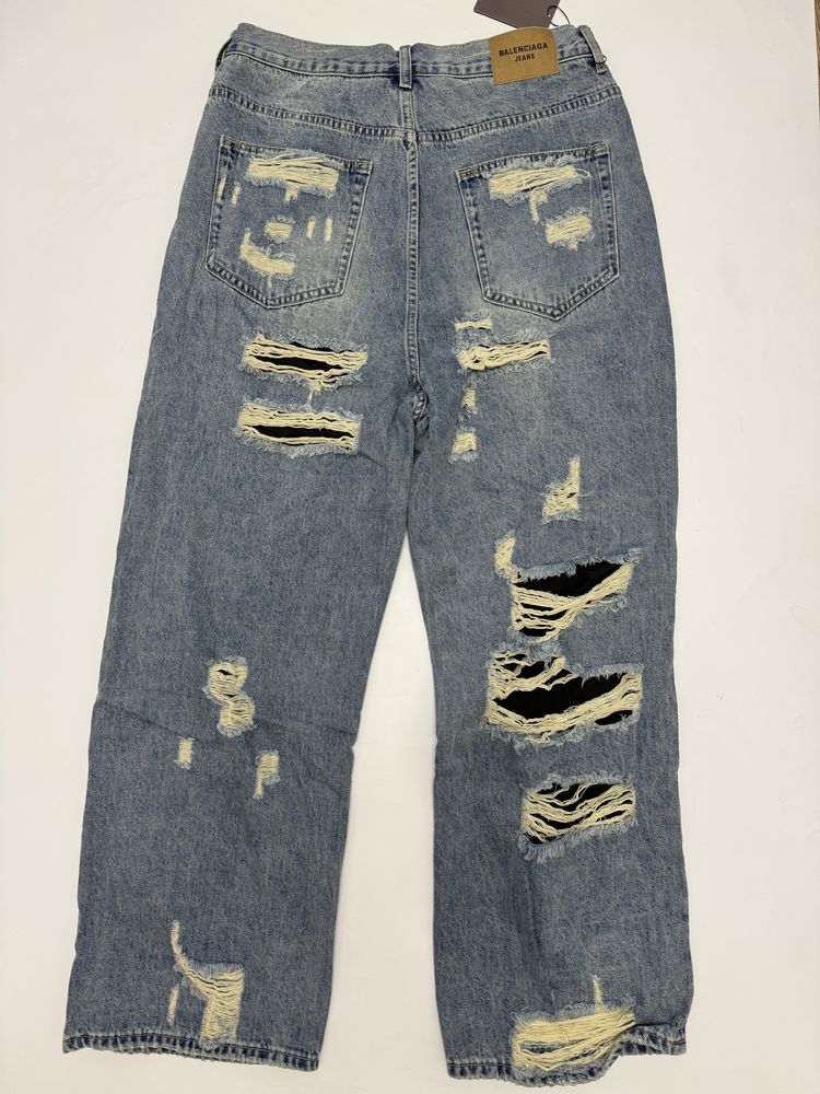 джинсы Balenciaga Destress Jeans порваные vetements rick owens raf