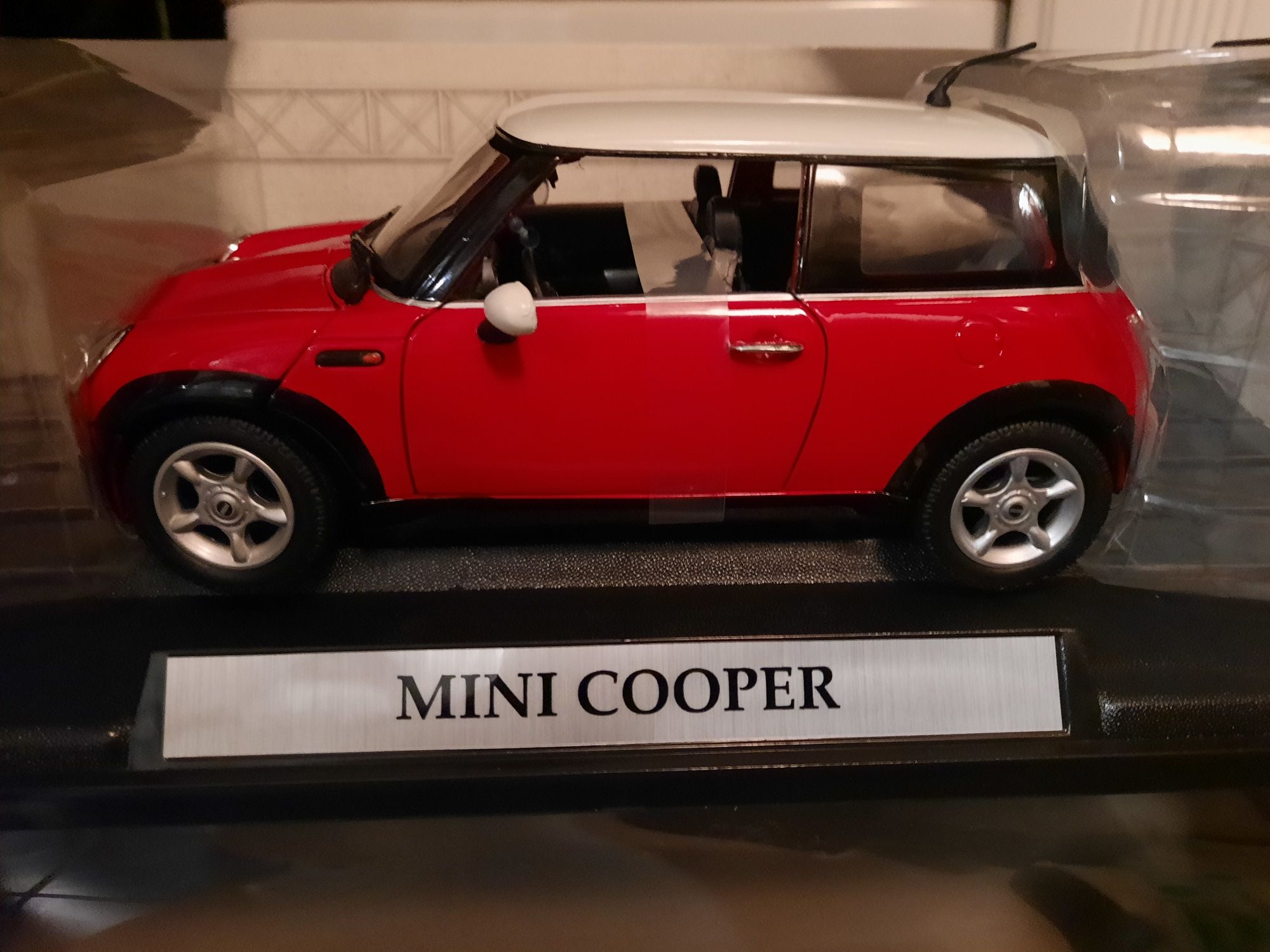 Auto Samochód Kolekcjonerski Mini Cooper MOTOR MAX 1:18