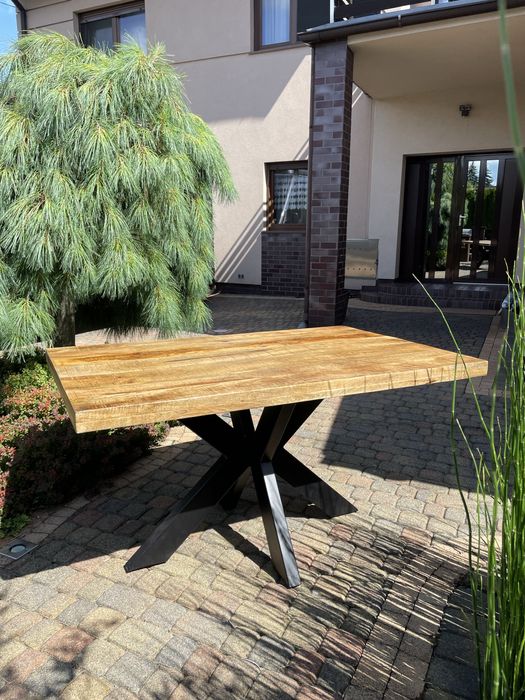 Stół prostokątny/styl indystrialny/drewno egzotyczne/metal