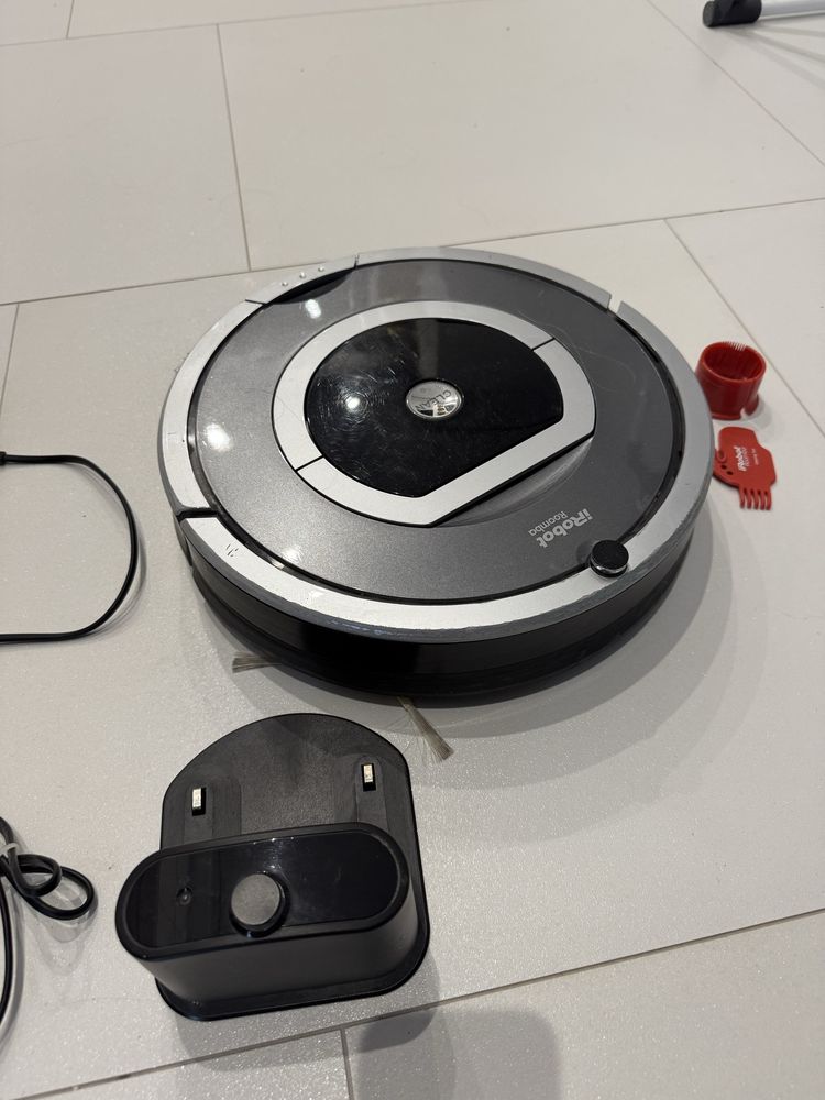 Odkurzacz Roomba 732