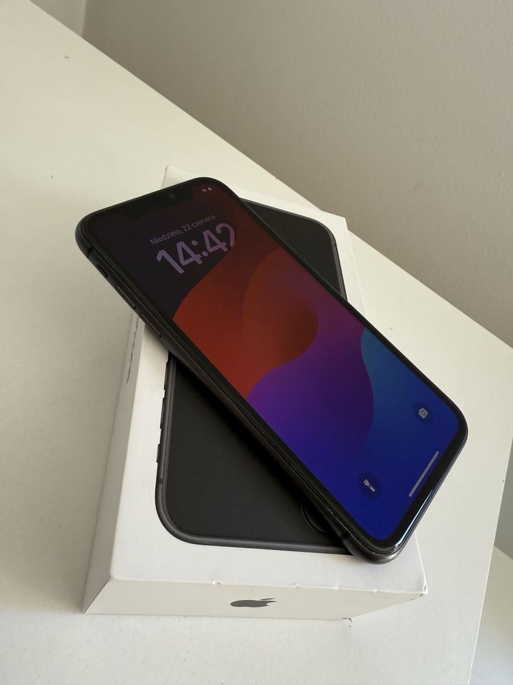 iPhone 11 64gb Black Ładny i Zadbany Bateria 100%