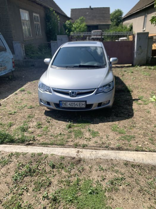Honda civic 4D 1.8 г/б акпп