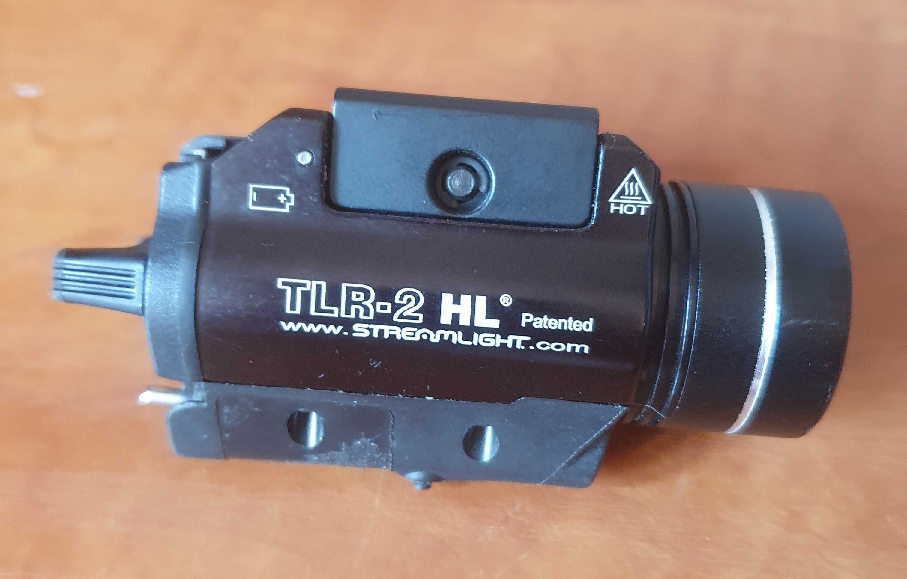 Latarka TLR-2 HL - używana, w pełni sprawna, w bardzo dobrym stanie