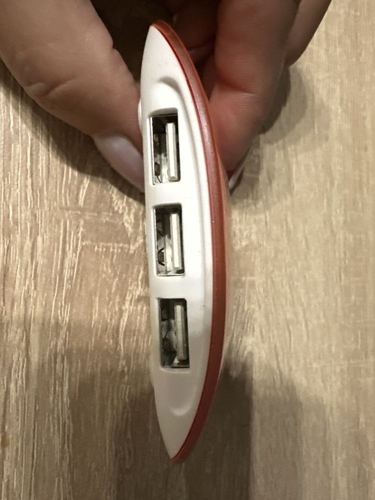 4 portowy hub USB ISY