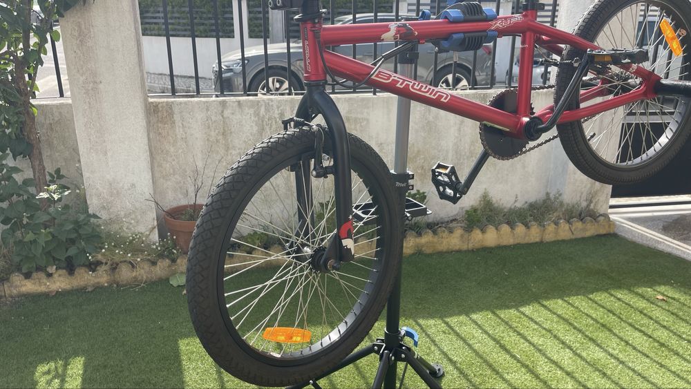 BMX Muito Pouco Usada em Otimo Estado