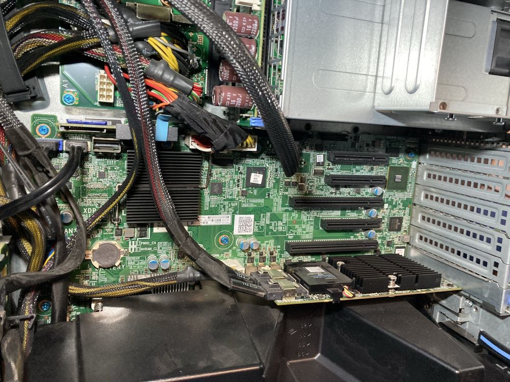 DELL T420 Windows Server Std. 2016.