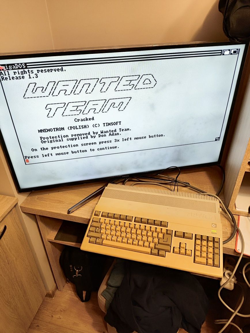 Amiga 500 + zasilacz, oryginalna PLOMBA producenta - Katowice