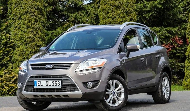 Ford Kuga 2012 року