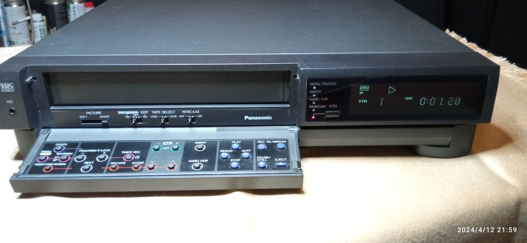 Magnetowid Panasonic NV-J45