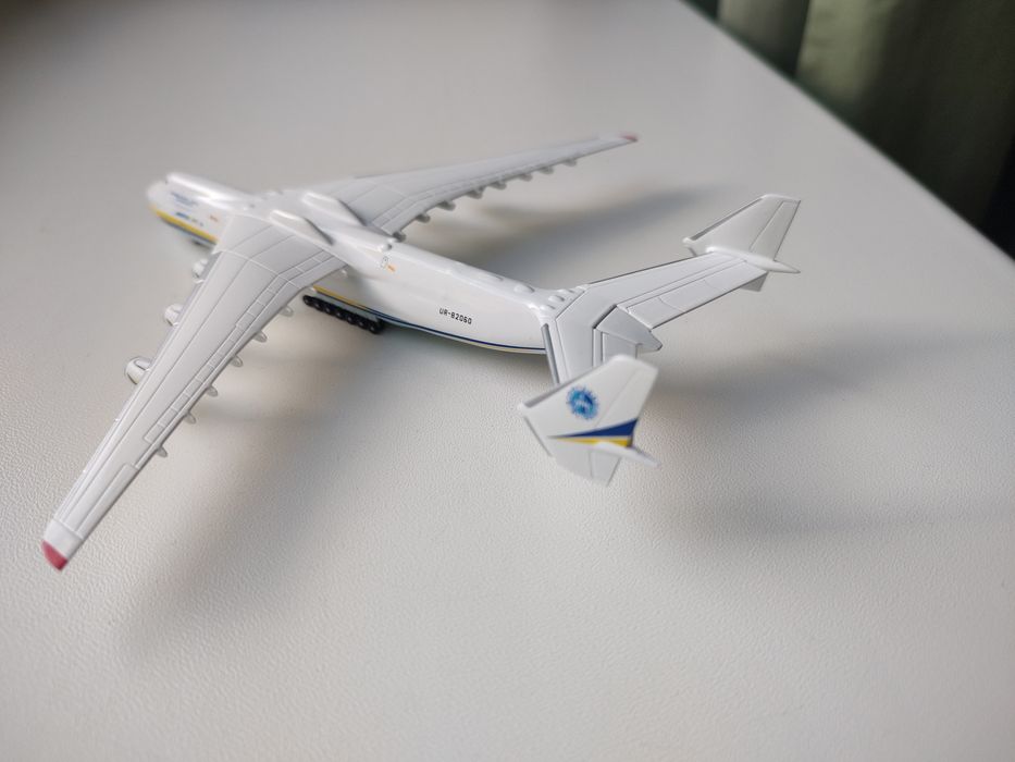 Модель літака, модель самолета АН-225 "Мрія", масштаб 1:500
