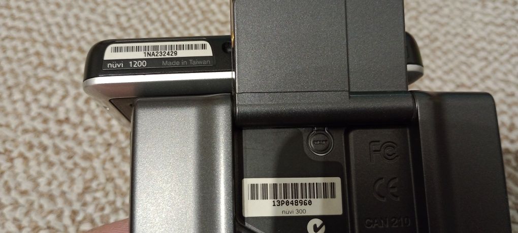 Nawigacja  Garmin nuvi , dwie sztuki
