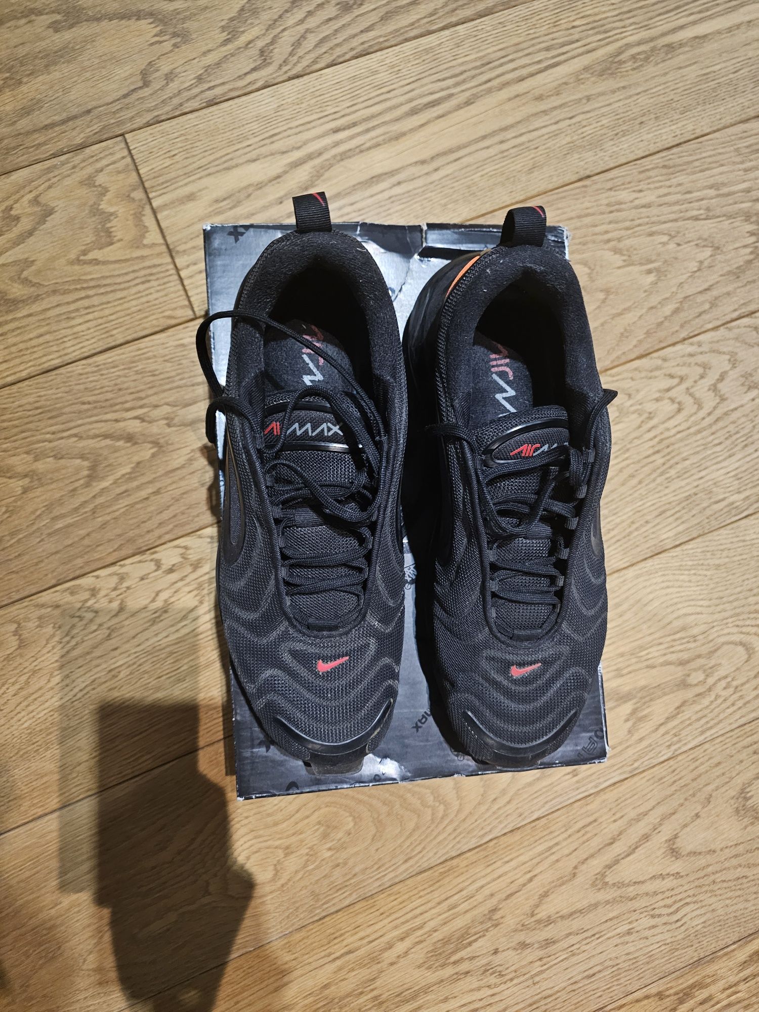 Buty Nike Air Max 720 Black Crimson r44