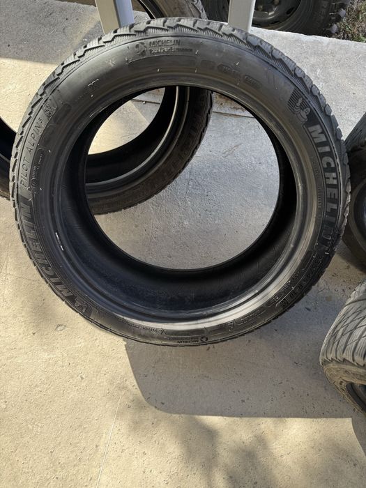 Michelin alpin 5 235/45/18