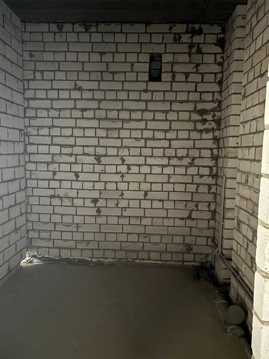 Продаж 1кім квартири у новобудові з чорновим ремонтом - Ріхтера 40