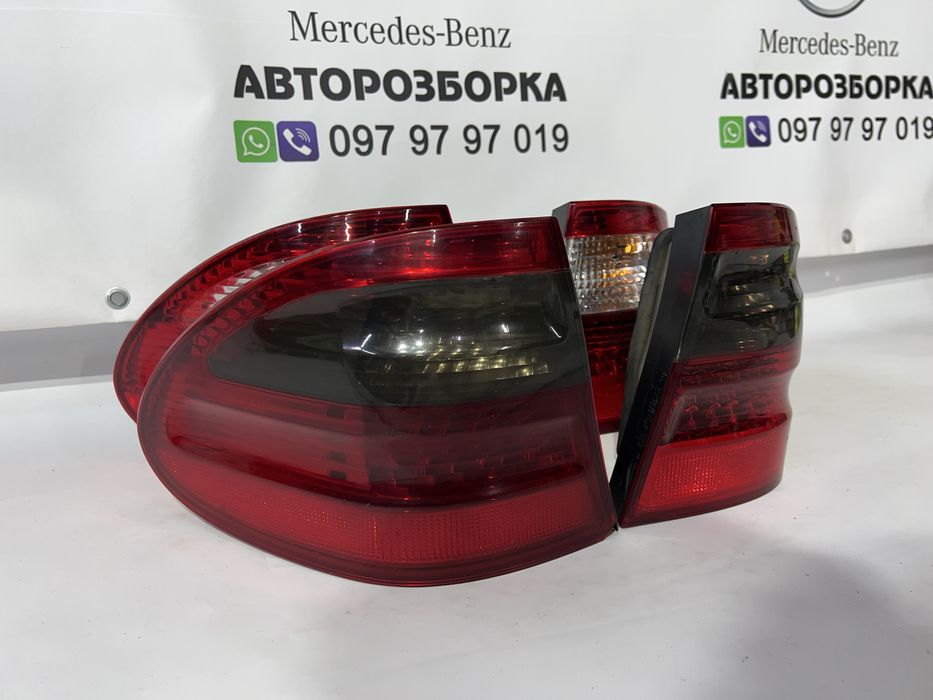 Задний левий правий ліхтар стоп фонарь Mercedes-Benz E-Class W211 Рест