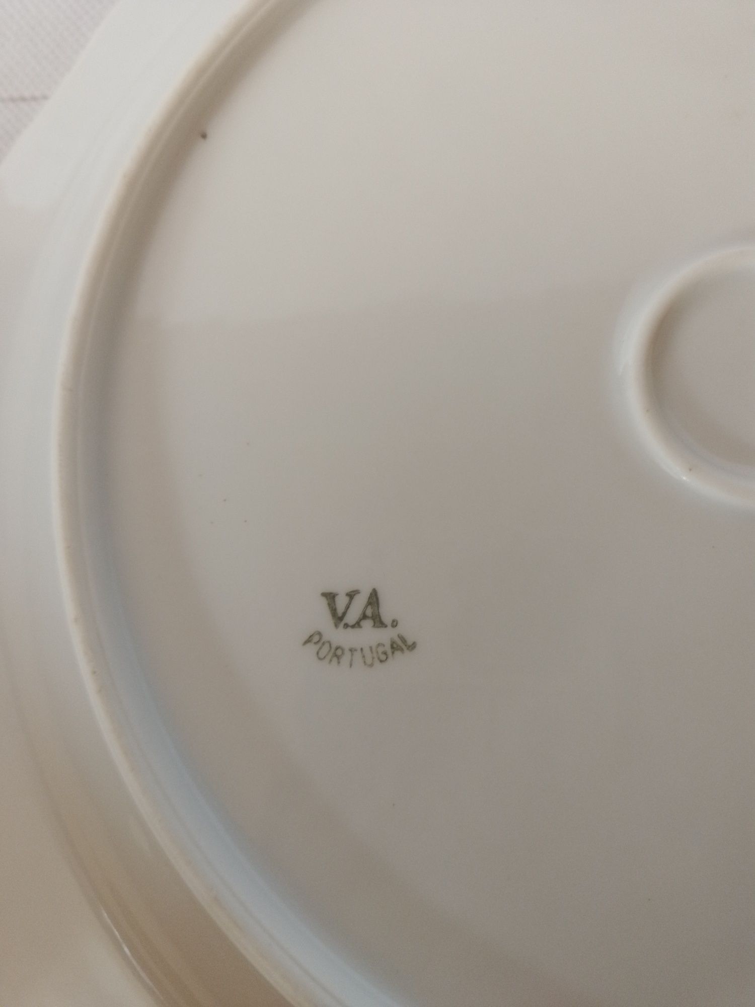 Prato de torradas em porcelana Vista Alegre RESERVADO