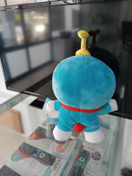 Novidade:Peluche Doraemon Gorrocóptero 28cm