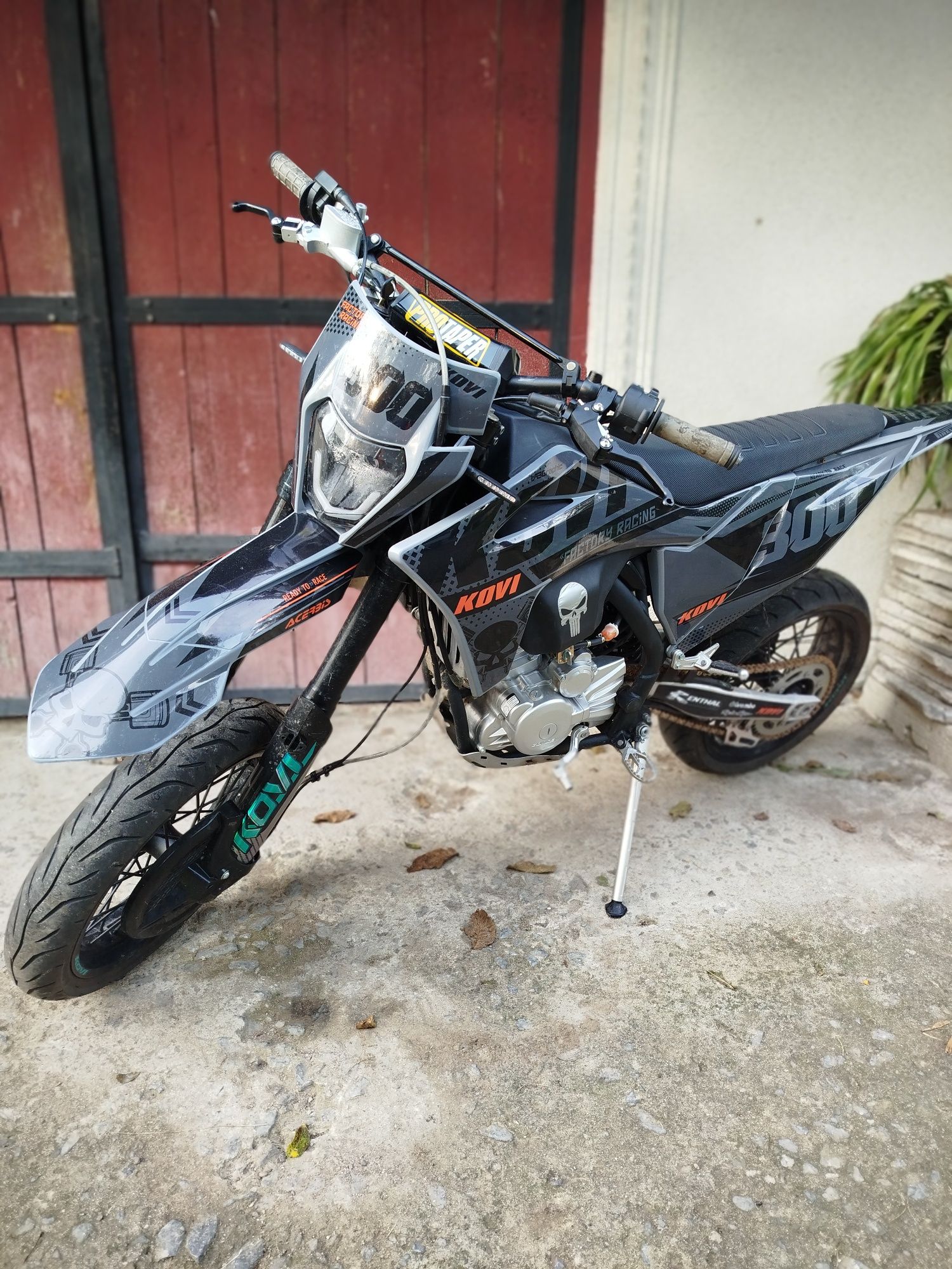 Продам Kovi MAX 300 Motard