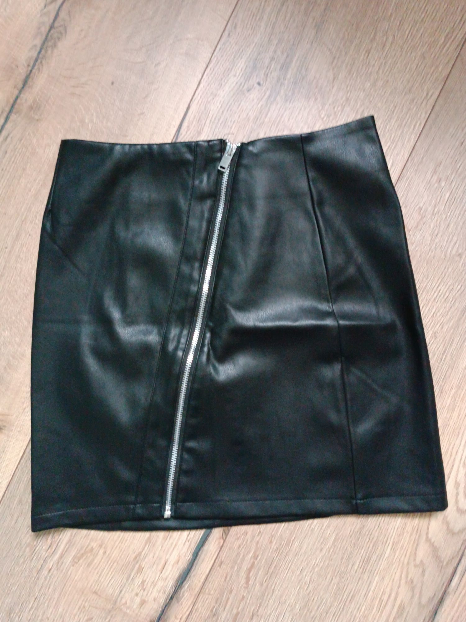 Używana spódnica firmy Reserved rozmiar S