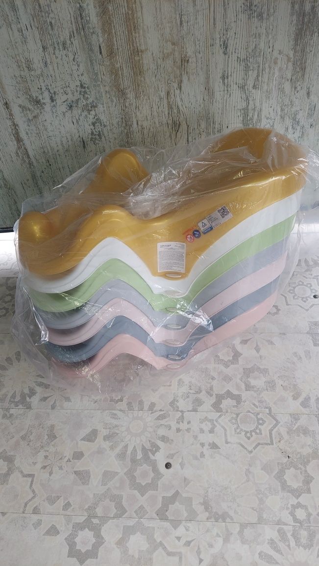 Горка в ванночку купание малышей.