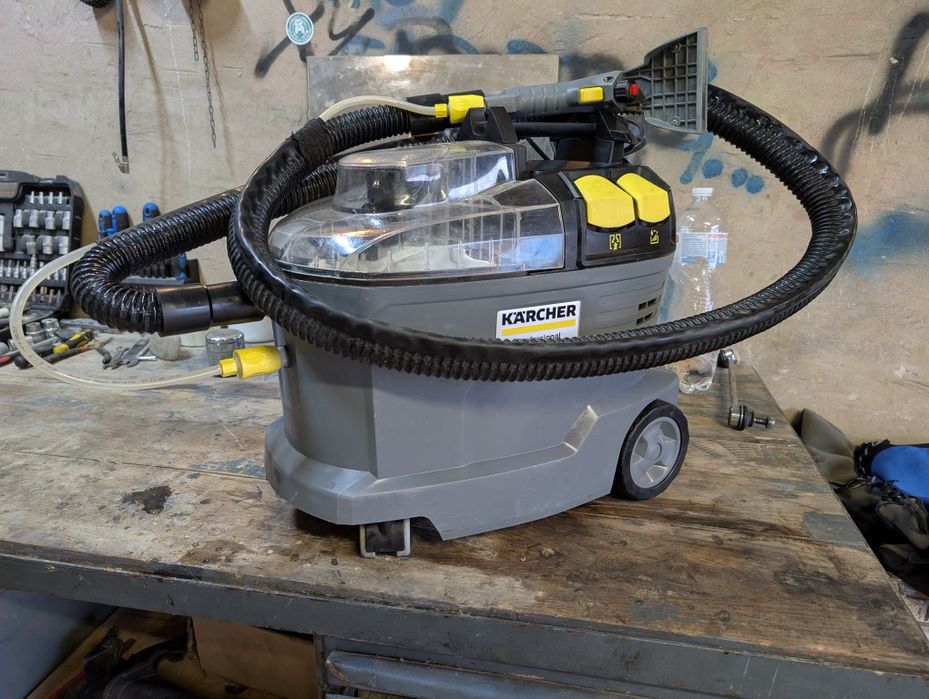 Пилосос Karcher Puzzi 8/1