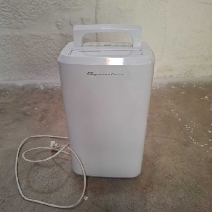 DESUMIDIFICADOR seminovo 10 litros