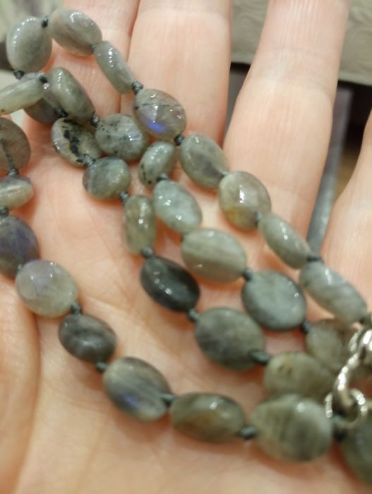 Бусы из натуральных камней цена договорная