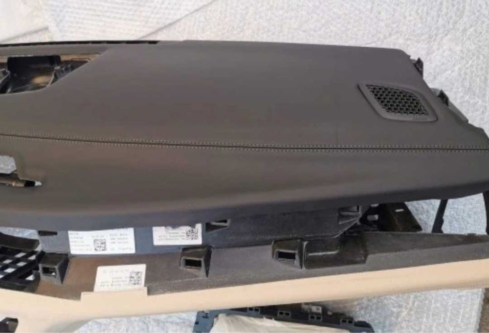 Deska SKÓRA poduszki pasy BMW G10 airbag G11 f90