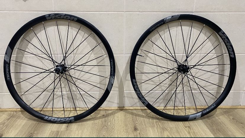 Bicicleta Disco Felt FR - Force AXS