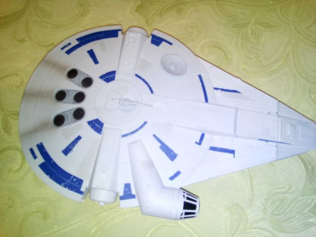 Модель Star Wars Millennium Falcon - подарок фанату "Звёздных войн"