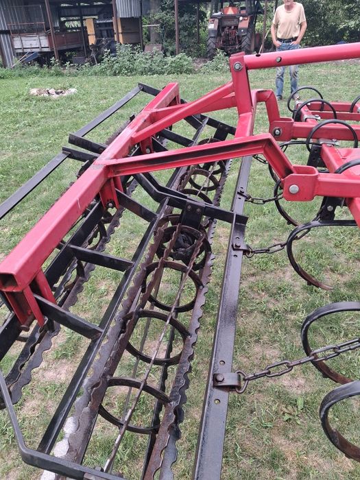 Agregat z przednimi wałkiem i dociskiem