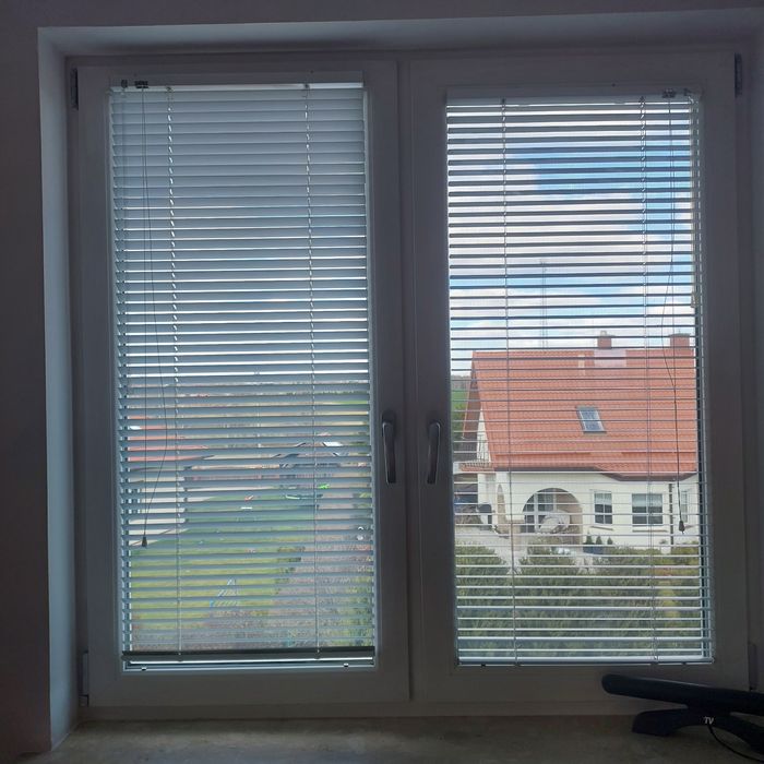 Żaluzje kolor biały