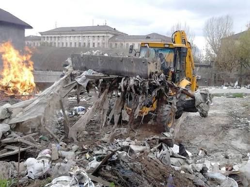 Техніка на допомогу на участку