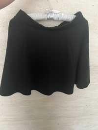 Czarna mini spódnica