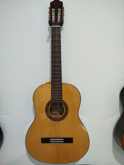 Guitarra acústica Pablo Romero