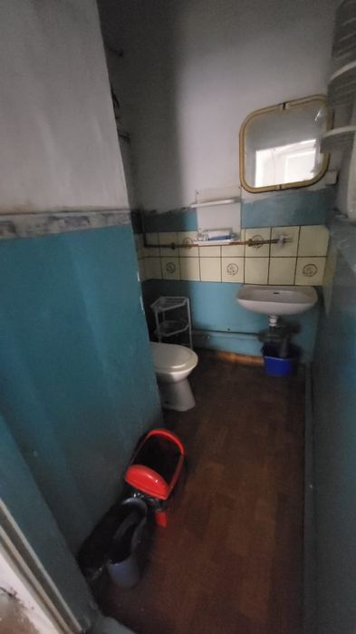 Sprzedam lokal ,nadaje się na działalność lub lokal mieszkalny