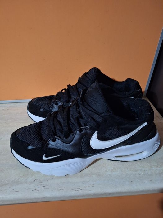 Кроссовки Nike Air max
