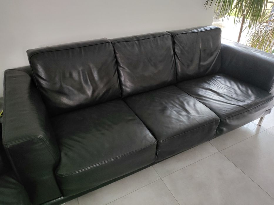 Dwie czarne sofy kanapa sofa skóra
