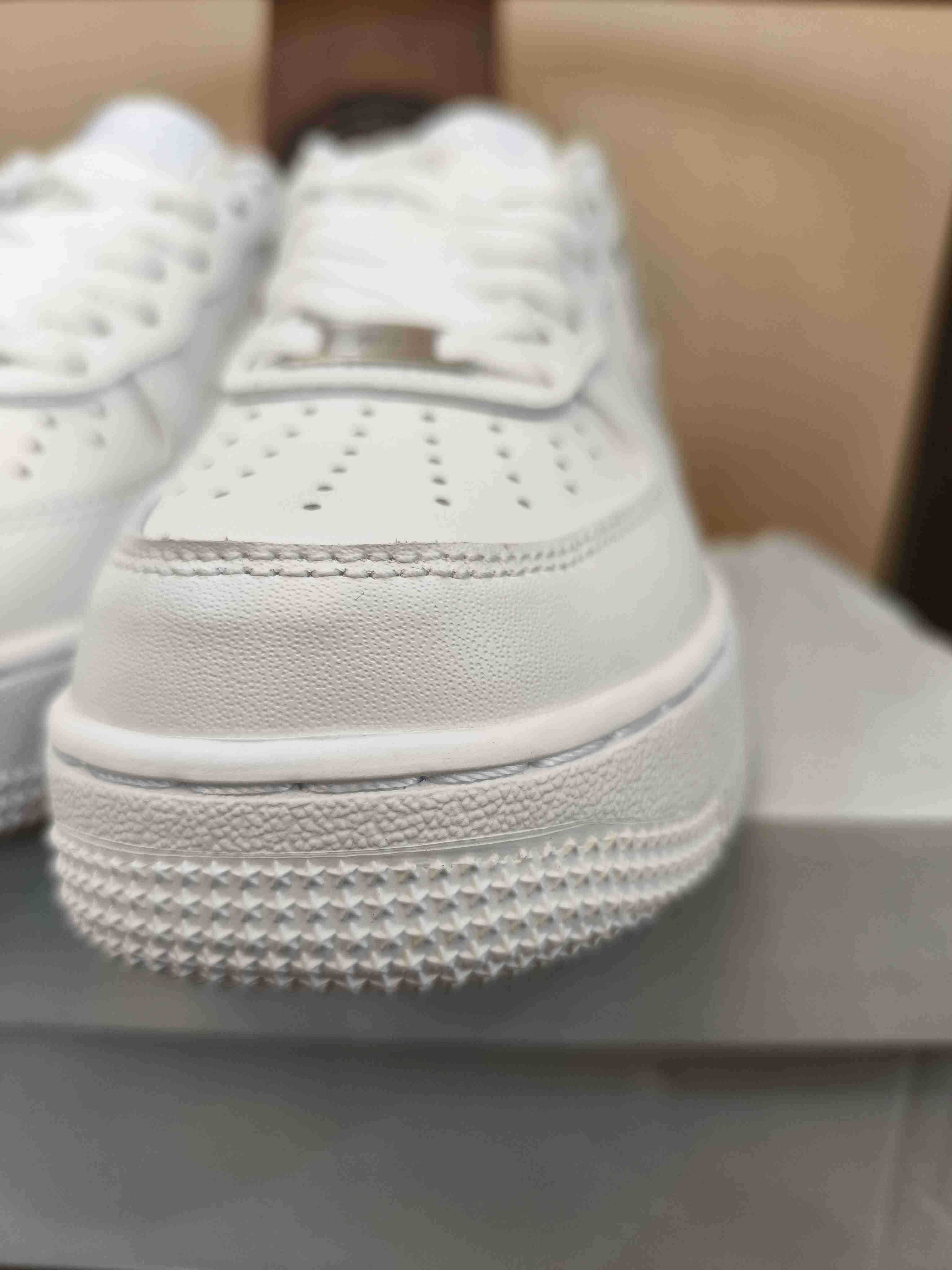 Białe trampki męskie Nike, rozmiar 45