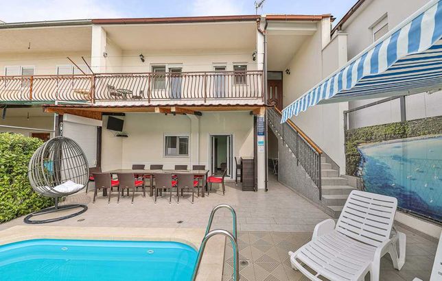 Lato 2023, Chorwacja, ok. Trogir, dom wakacyjny dla 10 osób, z basenem