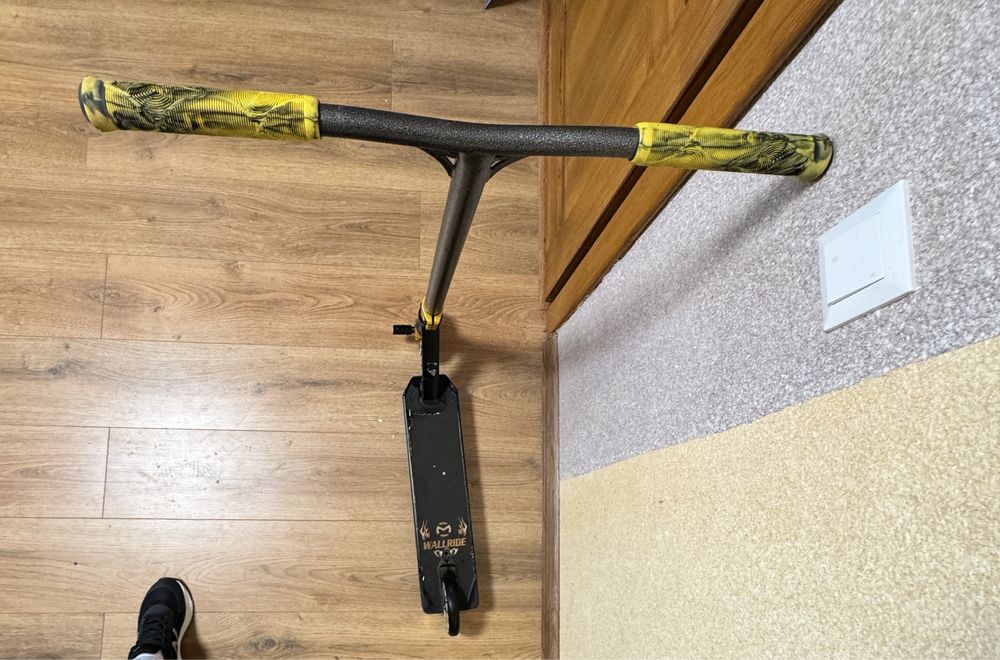 Трюковий самокат Maraton Wall Ride