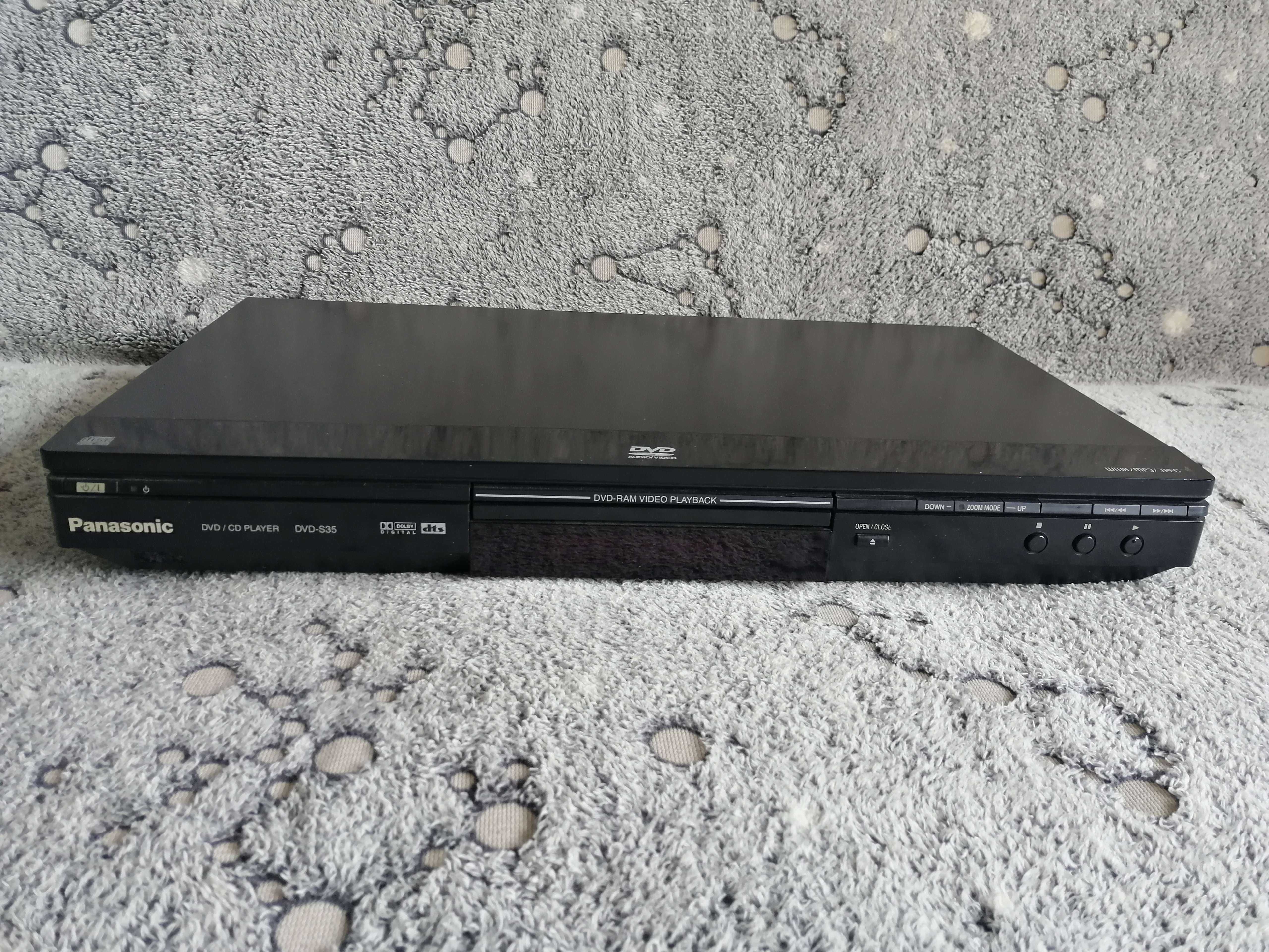 Odtwarzacz DVD, CD Panasonic DVD-S35 z pilotem