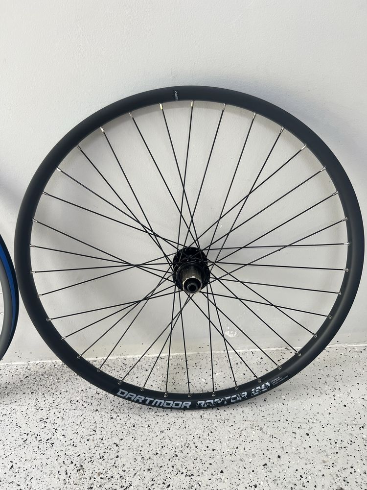 Koła 29” BOOST MTB/XC/ENDURO Dartmoor Formula Sapim Centerlock