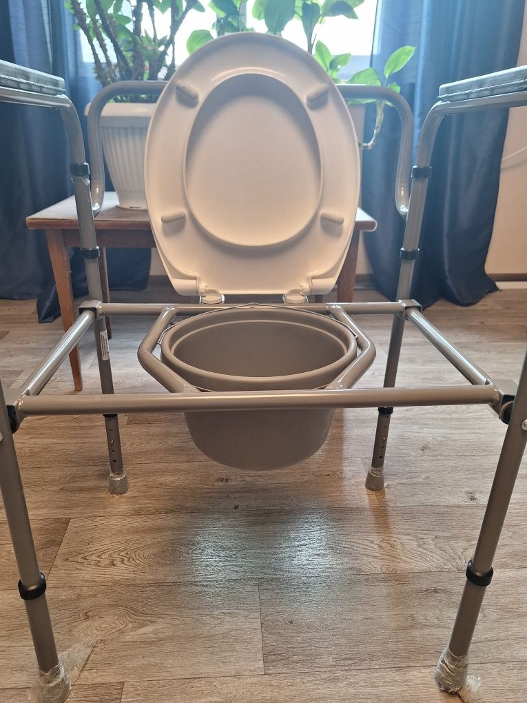 Стул туалет инвалидный  1800 грн