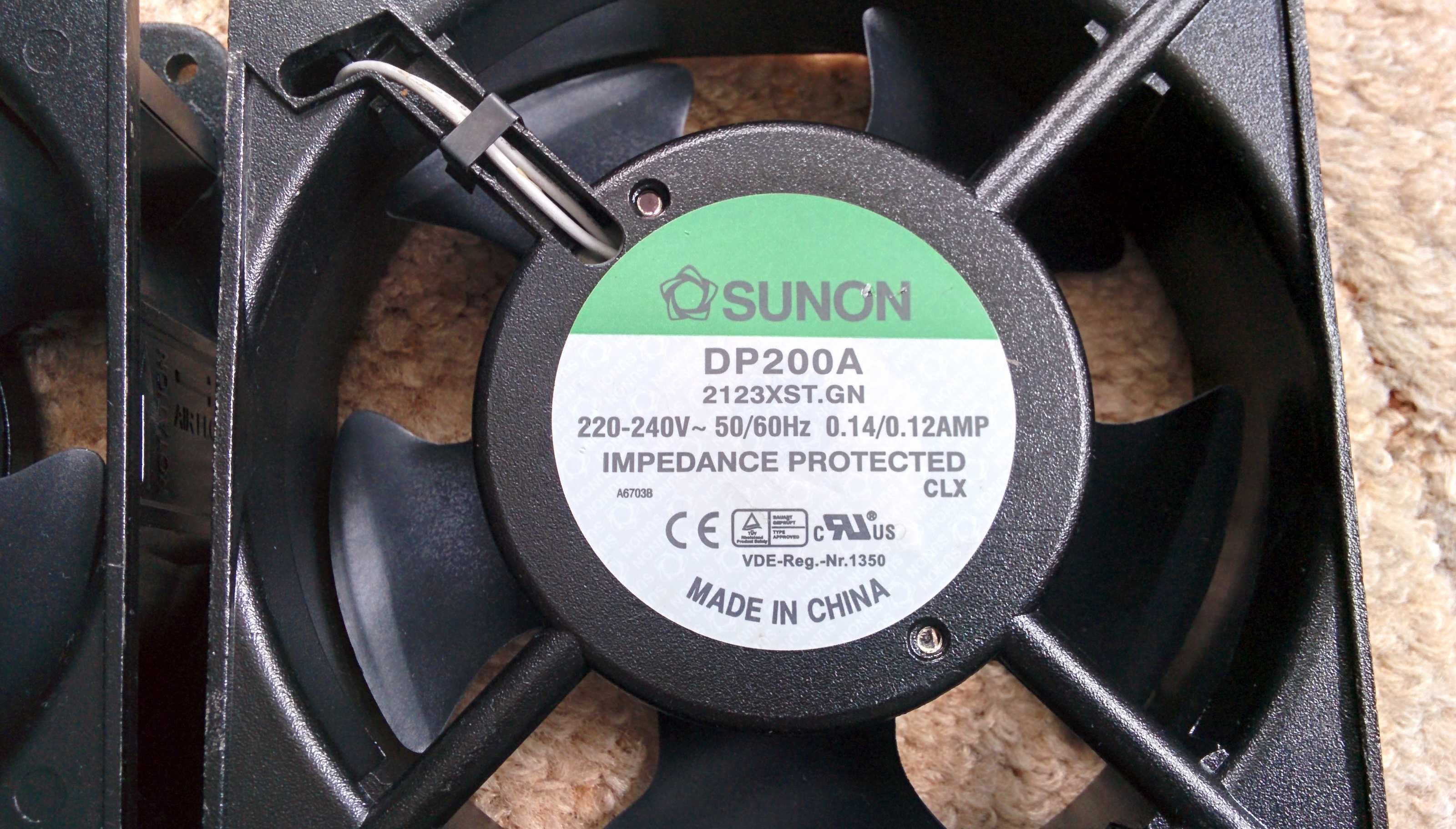 Якісний вентилятор 220В 120х120х38 мм "SUNON"