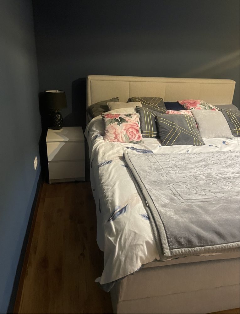 łóżko boxspring 180x200 cm