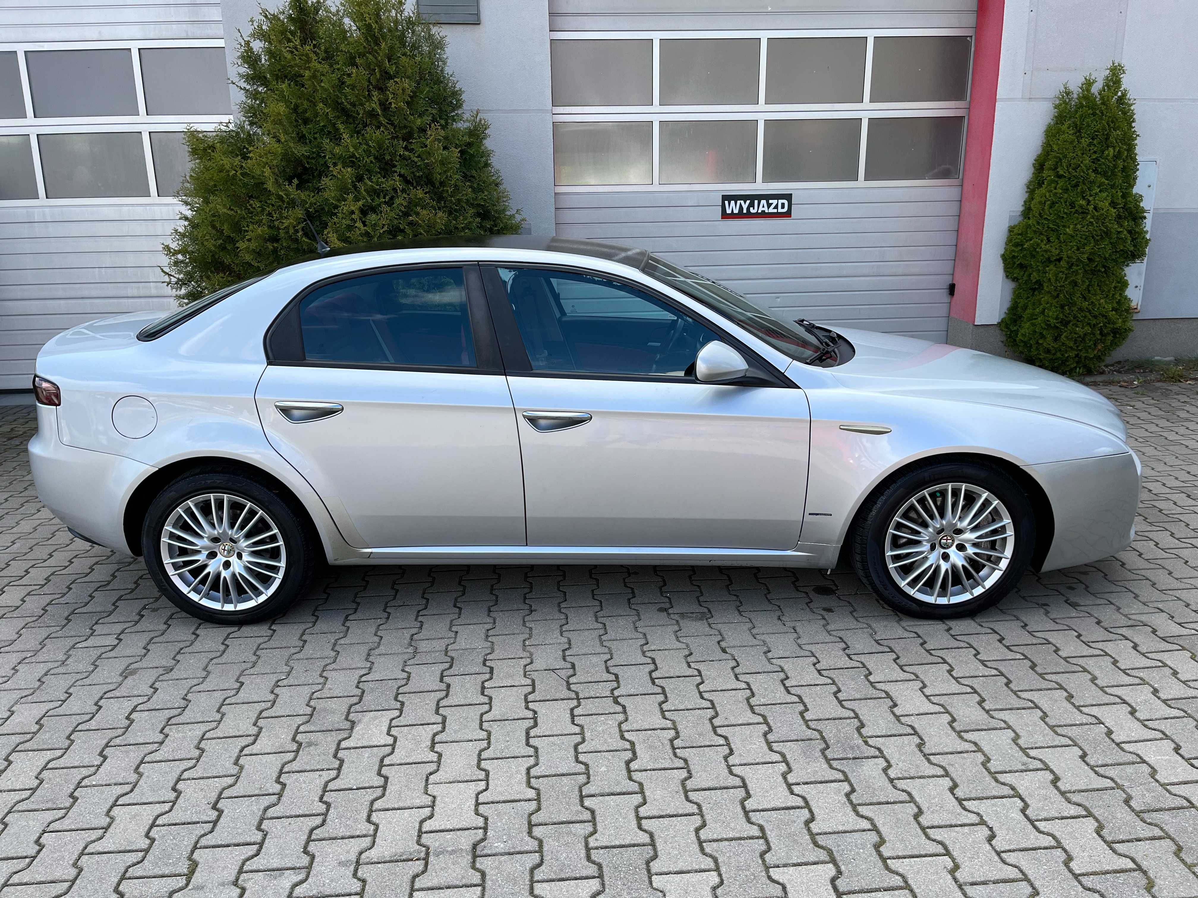 ładna Alfa 159 1,8 TBI 200PS atrakcyjny wygląd polecam