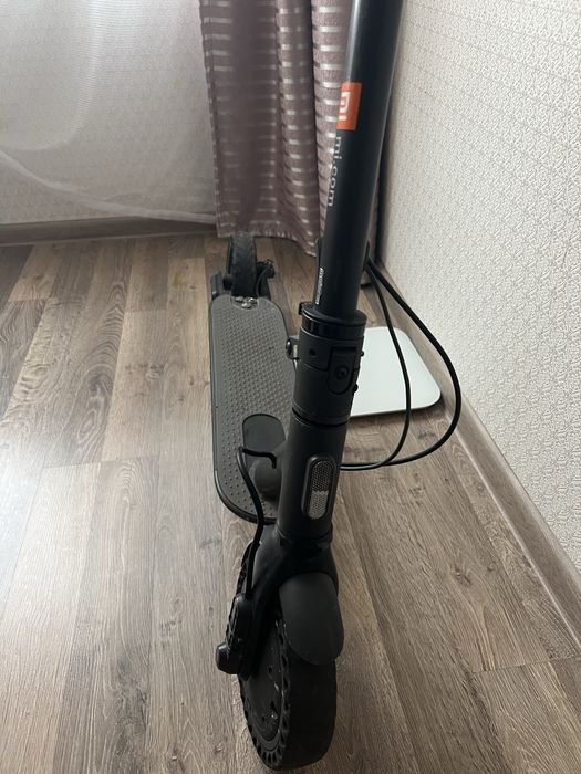 Электросамокат Xiaomi essential