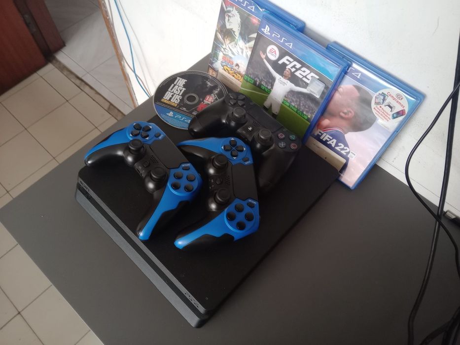 Ps4 Slim + 2 Comando